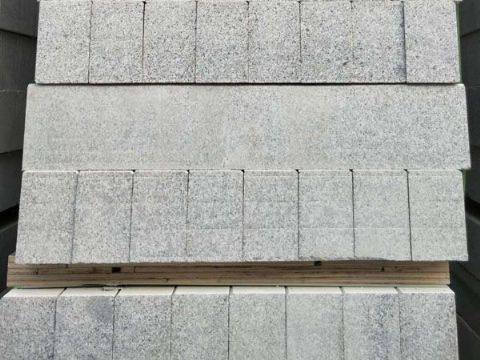 点击查看详细信息<br>标题：花岗岩路沿石 阅读次数：2792