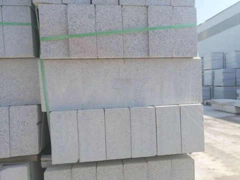 点击查看详细信息<br>标题：花岗岩路沿石 阅读次数：2721