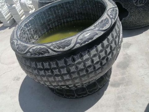 点击查看详细信息<br>标题：石缸石花盆 阅读次数：2254